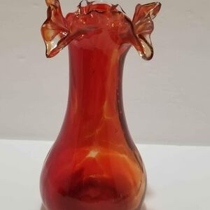 Elegant Vintage Glass Vase With Unique Ruffled Top